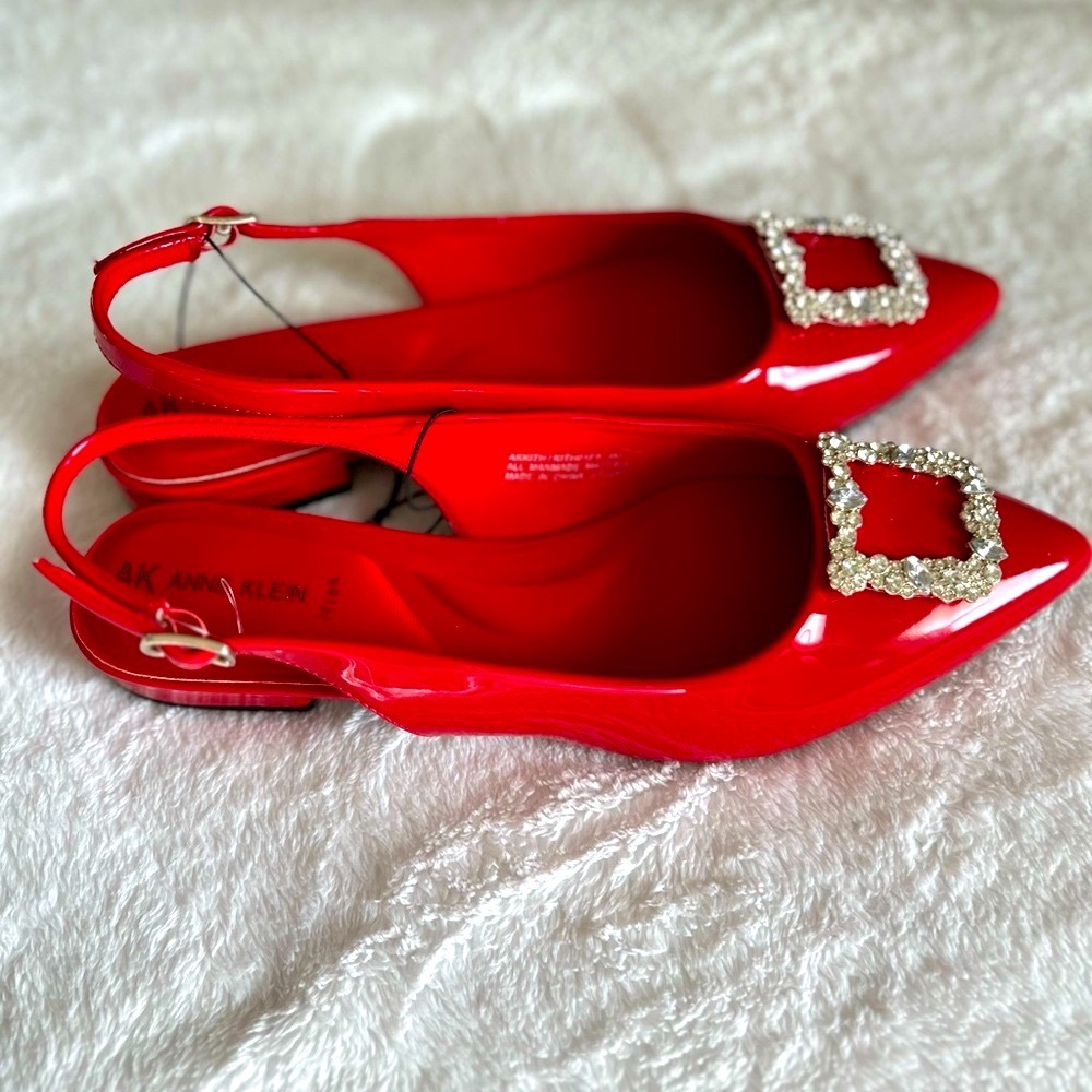 Anne Klein Elegant Red Slingback Heels with Embellished Buckle size 9 med - Picture 4 of 7